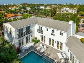 2887 Pine Tree Dr, Miami Beach FL 33140