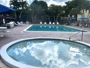 4056 Sierra Ter 4056, Sunrise FL 33351