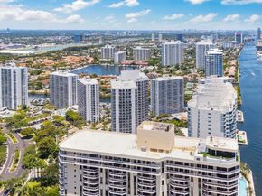 20281 E Country Club Dr 1009, Aventura FL 33180