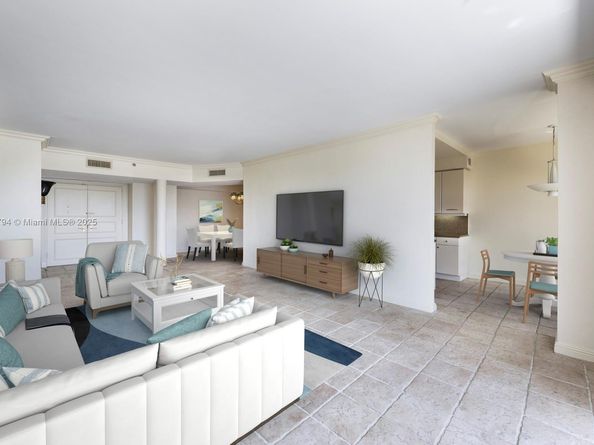 20281 E Country Club Dr 1009, Aventura FL 33180