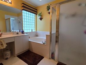 5112 NW 66th Ave, Lauderhill FL 33319
