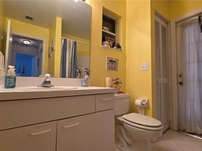 5112 NW 66th Ave, Lauderhill FL 33319