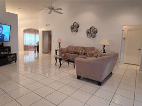 5112 NW 66th Ave, Lauderhill FL 33319