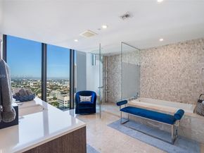 88 SW 7th St 3801, Miami FL 33130