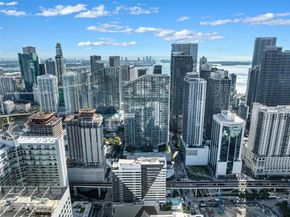88 SW 7th St 3801, Miami FL 33130