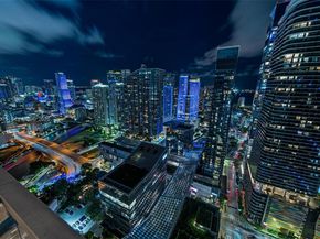 88 SW 7th St 3801, Miami FL 33130