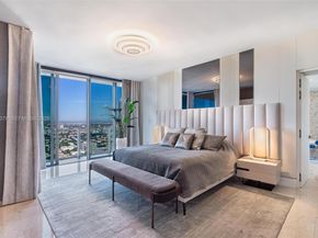 88 SW 7th St 3801, Miami FL 33130