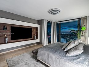 88 SW 7th St 3801, Miami FL 33130