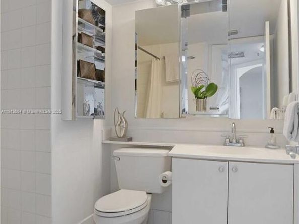 1621 Bay Rd 606, Miami Beach FL 33139