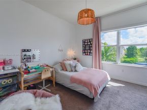 4735 Eucalyptus Dr, Hollywood FL 33021