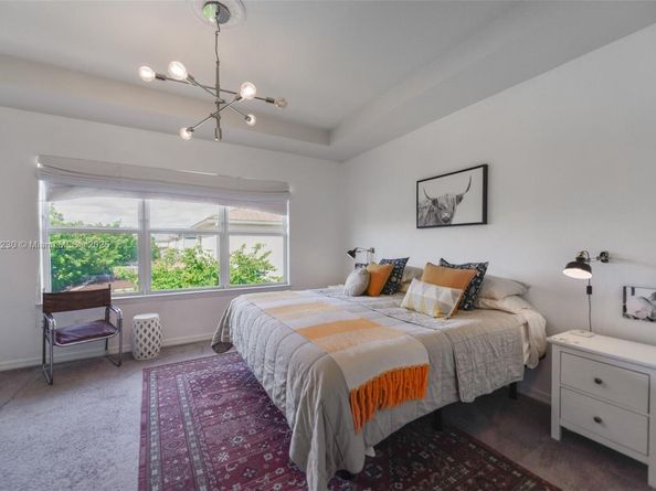 4735 Eucalyptus Dr, Hollywood FL 33021