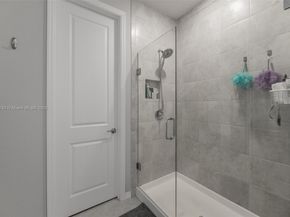 4735 Eucalyptus Dr, Hollywood FL 33021