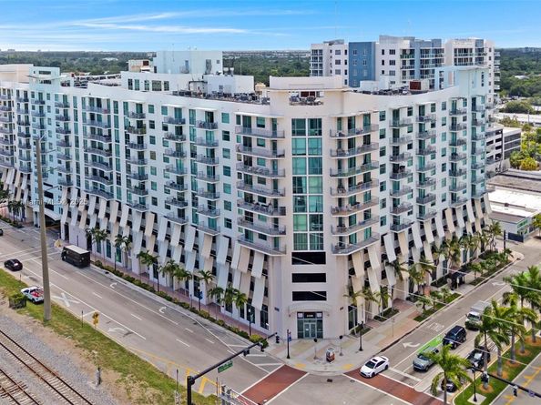 140 S Dixie Hwy 533, Hollywood FL 33020