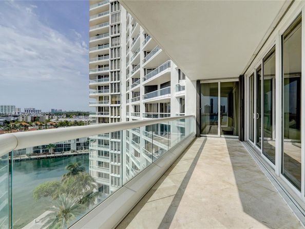 2600 Island Blvd 904, Aventura FL 33160