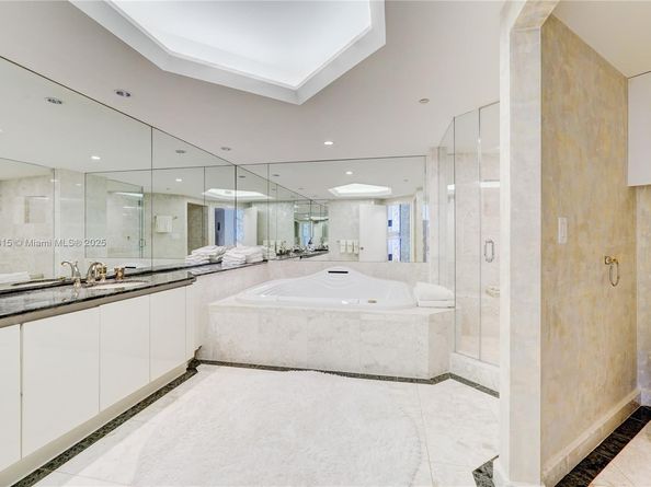 2600 Island Blvd 904, Aventura FL 33160