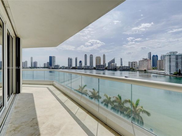 2600 Island Blvd 904, Aventura FL 33160