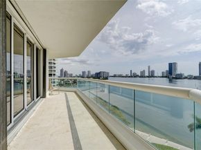 2600 Island Blvd 904, Aventura FL 33160