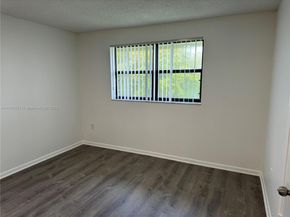 9977 Nob Hill Ln 9977, Sunrise FL 33351