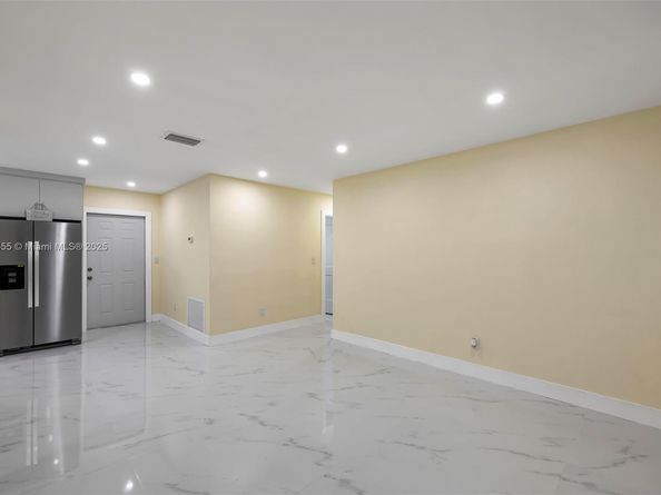 18931 NW 44th Ave, Miami Gardens FL 33055