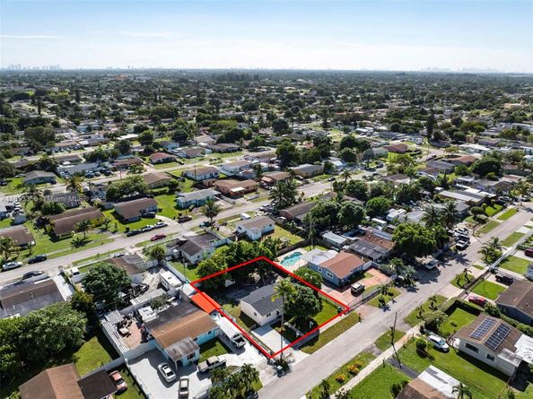 18931 NW 44th Ave, Miami Gardens FL 33055