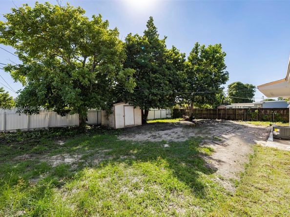 18931 NW 44th Ave, Miami Gardens FL 33055