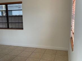 271 NW 57th Ct, Miami FL 33126