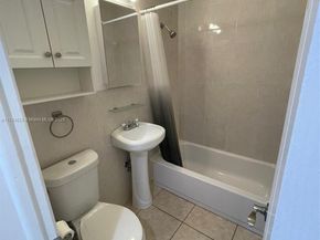 271 NW 57th Ct, Miami FL 33126
