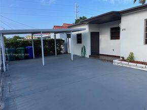 271 NW 57th Ct, Miami FL 33126
