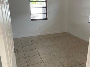 271 NW 57th Ct, Miami FL 33126