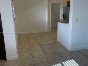 271 NW 57th Ct, Miami FL 33126