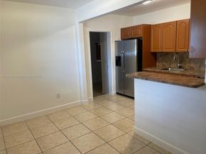 271 NW 57th Ct, Miami FL 33126