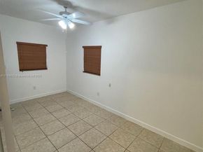 271 NW 57th Ct, Miami FL 33126