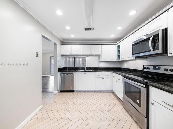 19476 Carolina Cir, Boca Raton FL 33434