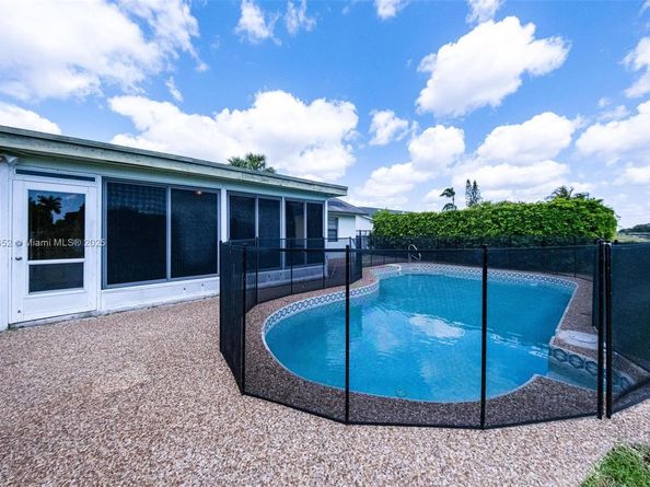 19476 Carolina Cir, Boca Raton FL 33434