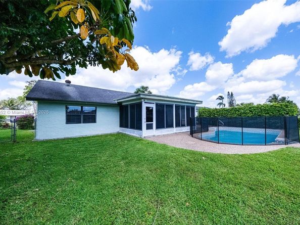 19476 Carolina Cir, Boca Raton FL 33434
