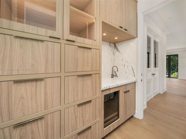 4191 Battersea Rd, Miami FL 33133