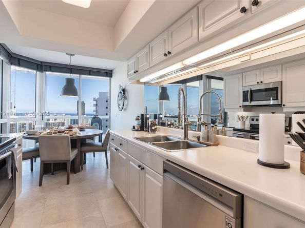21205 Yacht Club Dr 3001, Aventura FL 33180