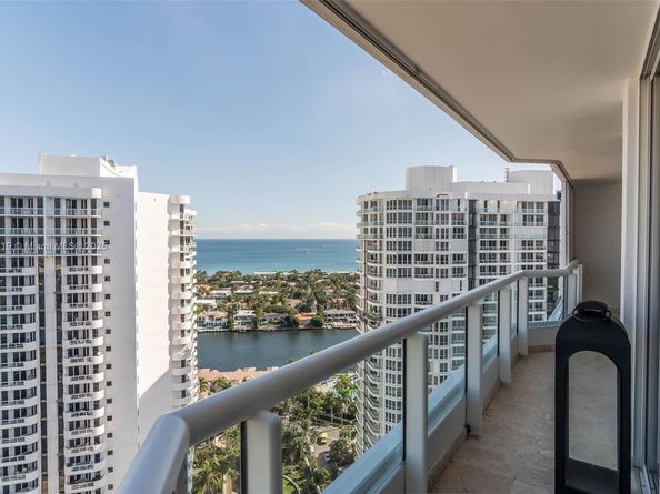 21205 Yacht Club Dr 3001, Aventura FL 33180