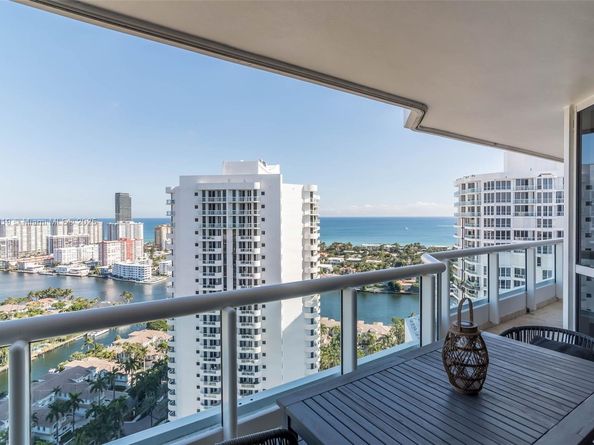 21205 Yacht Club Dr 3001, Aventura FL 33180