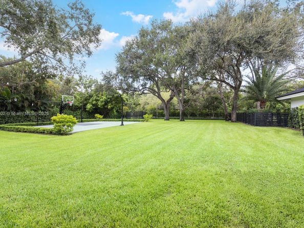 11645 SW 69th Ave, Pinecrest FL 33156