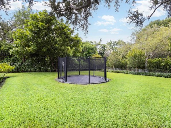 11645 SW 69th Ave, Pinecrest FL 33156