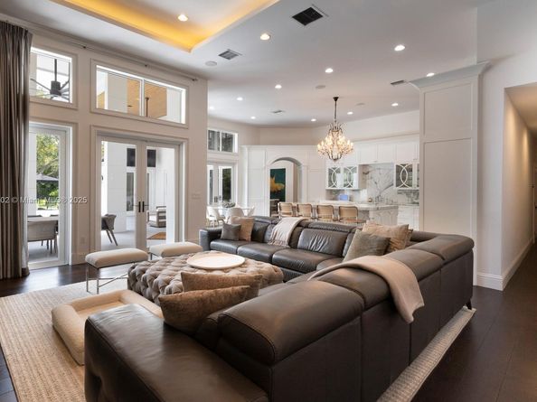 11645 SW 69th Ave, Pinecrest FL 33156