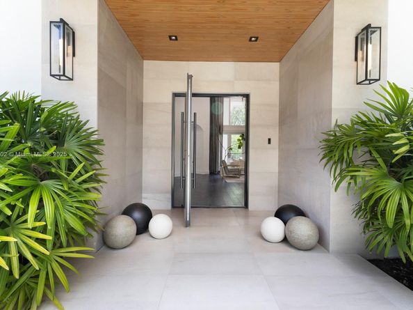 11645 SW 69th Ave, Pinecrest FL 33156