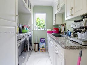 3736 SW 107th Ct, Miami FL 33165