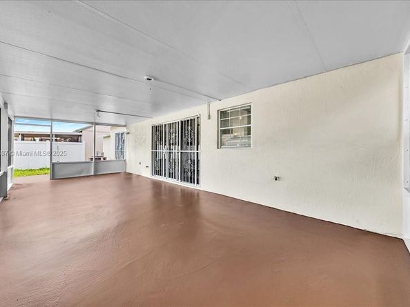 20327 NW 33rd Ave, Miami Gardens FL 33056