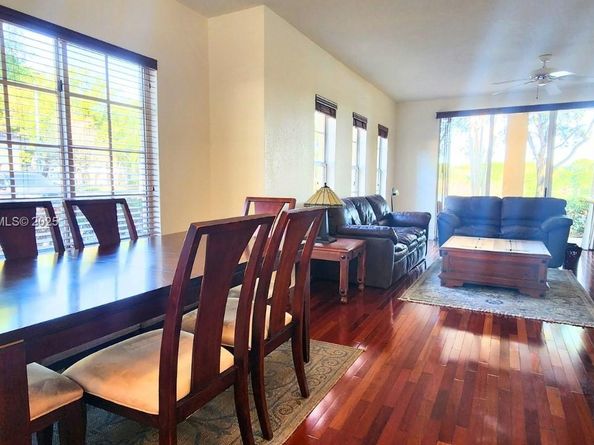 2557 Centergate Dr 101, Miramar FL 33025