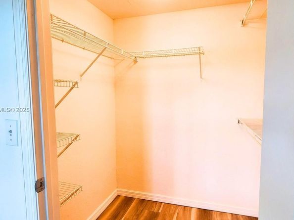 2557 Centergate Dr 101, Miramar FL 33025