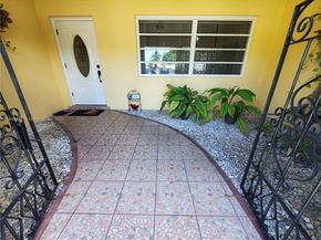 1300 NW 174th St, Miami Gardens FL 33169
