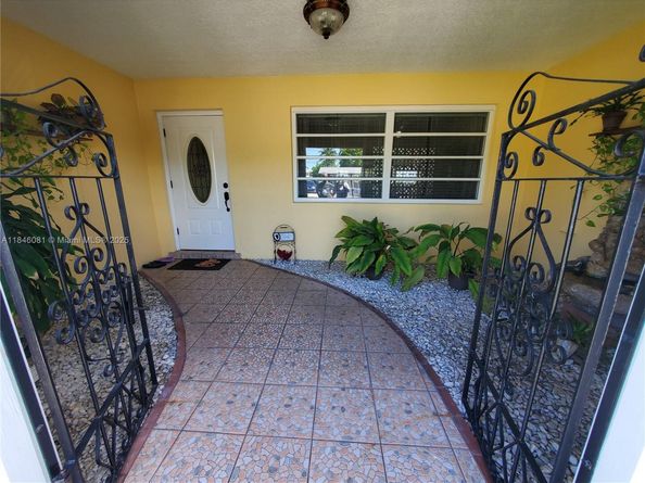 1300 NW 174th St, Miami Gardens FL 33169