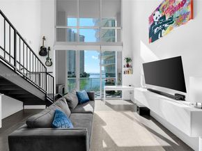 300 S Biscayne Blvd L410, Miami FL 33131
